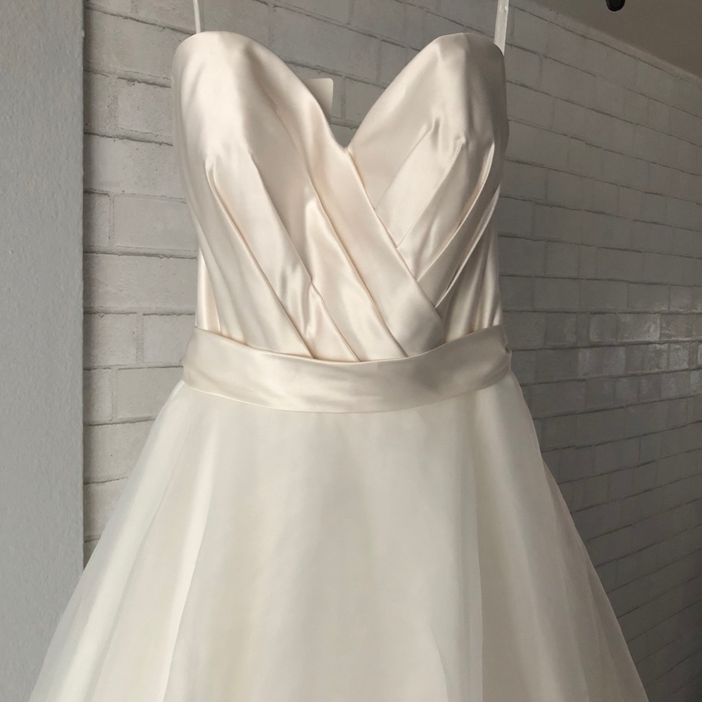 NWT Wedding Dress **Never Worn**